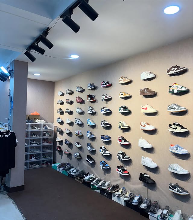 Sneaker Wall
